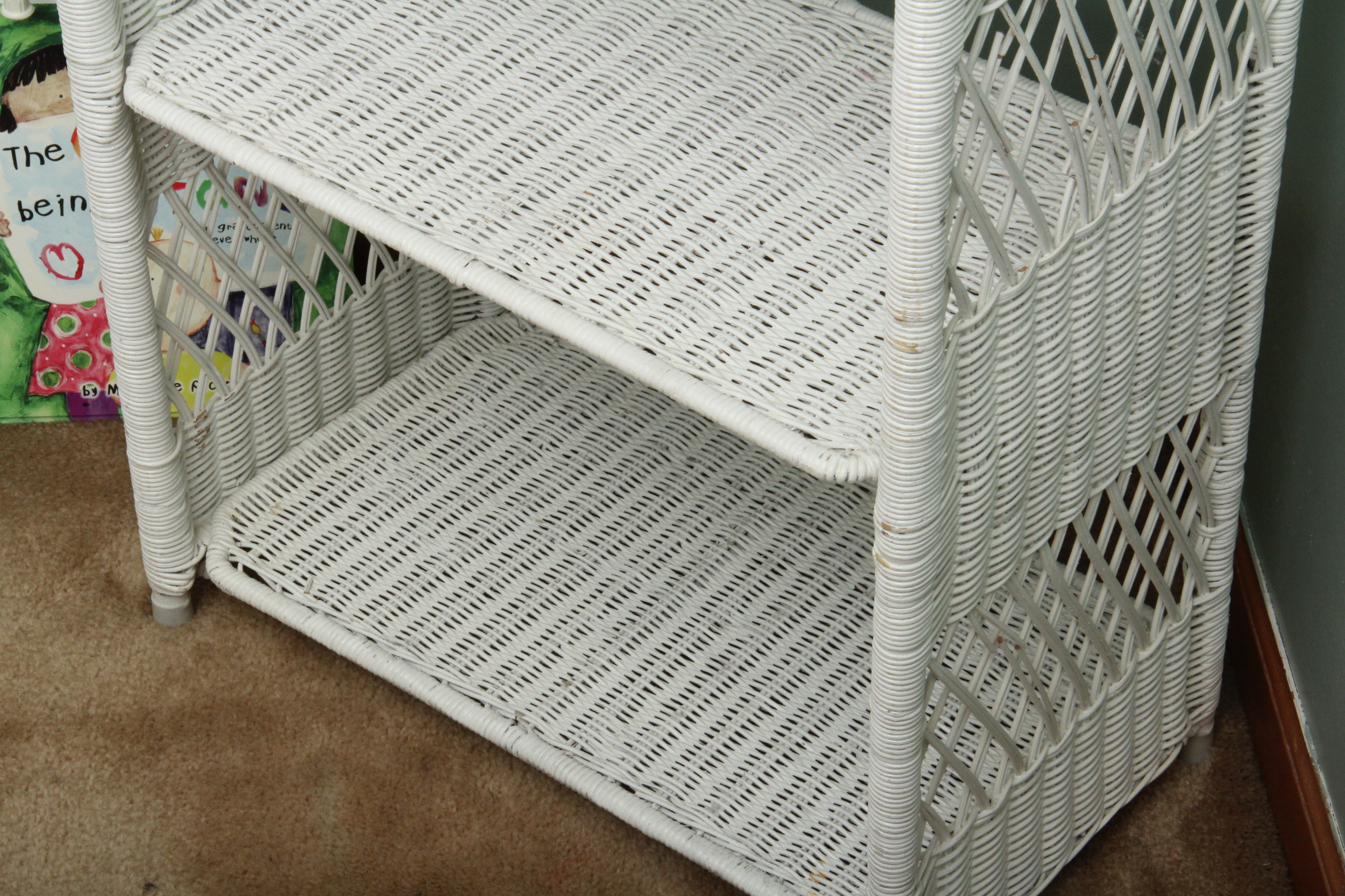 White Wicker Shelf EBTH