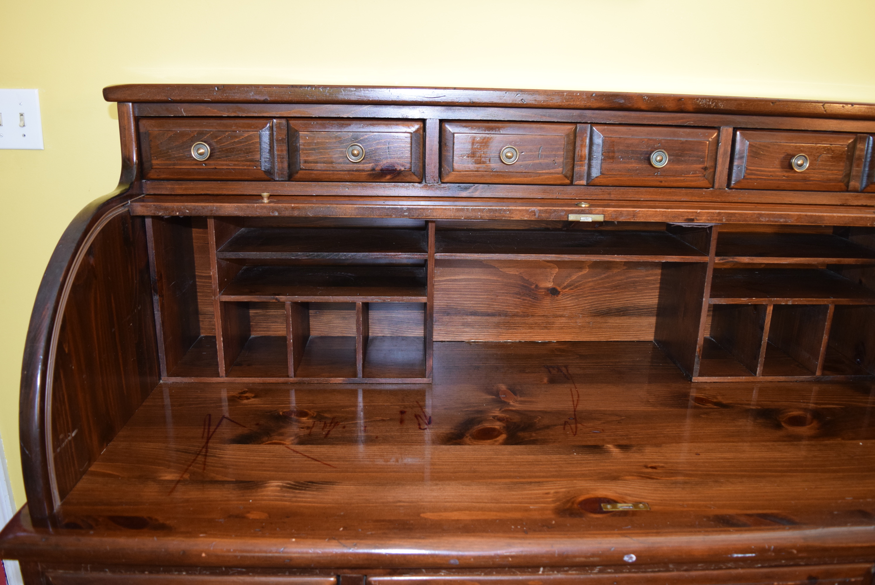 Kling Colonial Pine Rolltop Desk EBTH