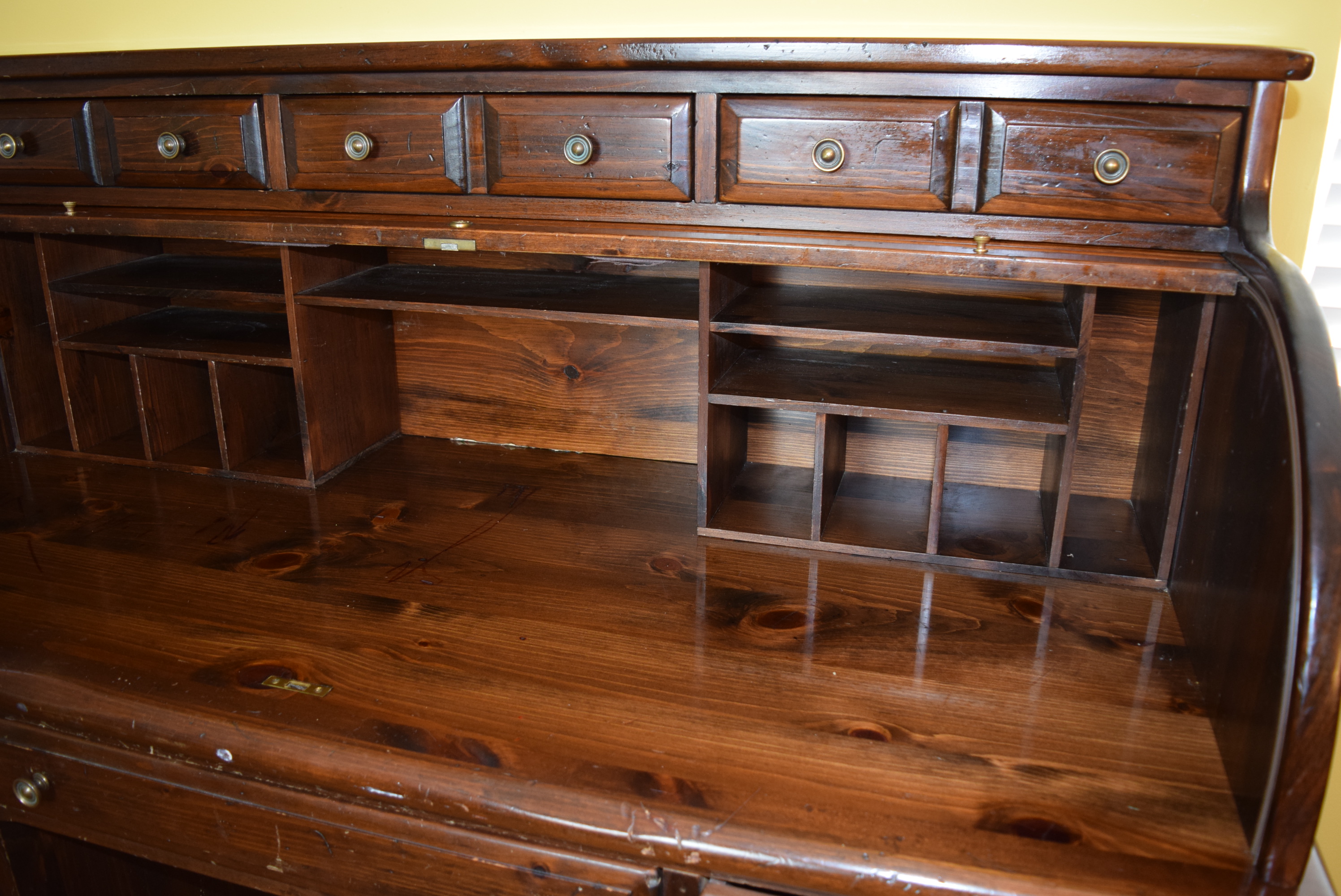 Kling Colonial Pine Rolltop Desk EBTH