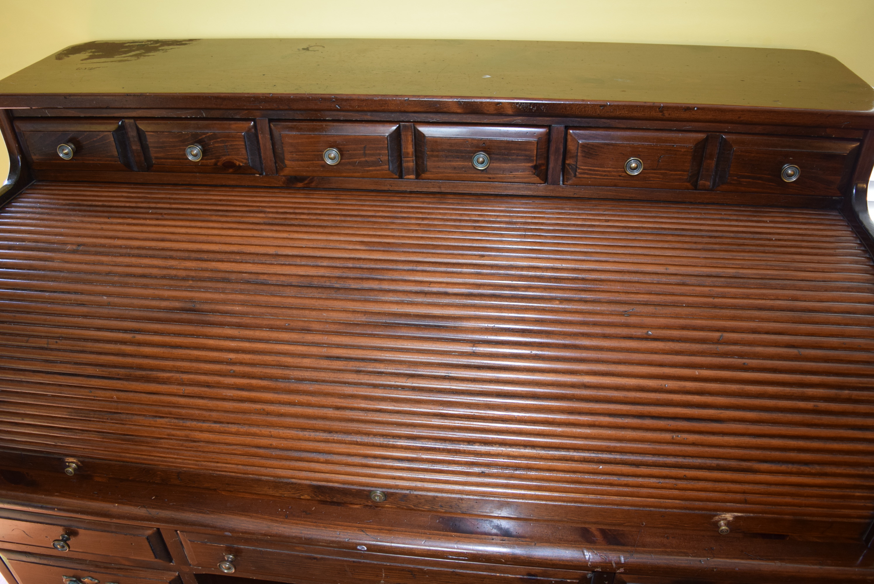 Kling Colonial Pine Rolltop Desk EBTH