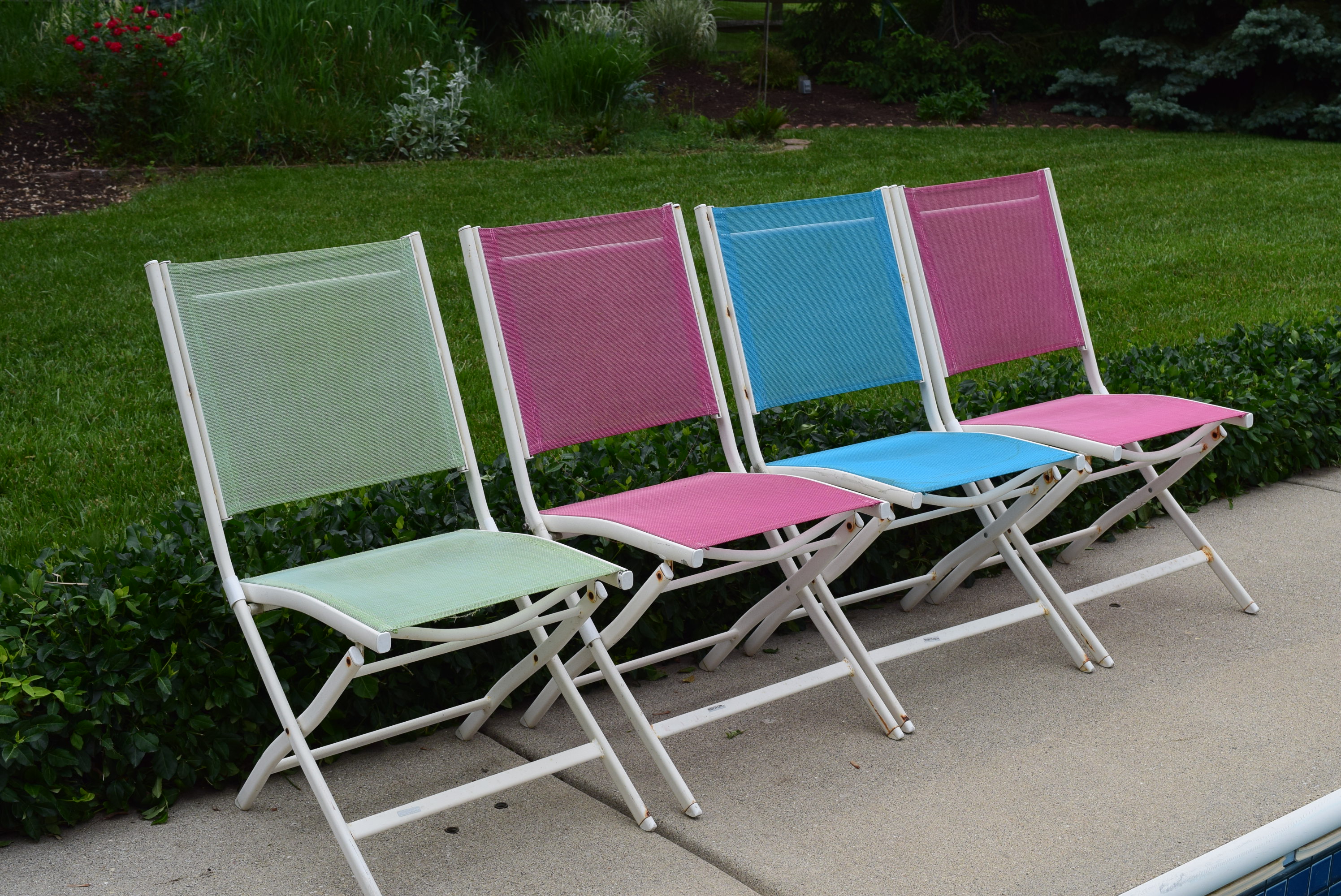 Four Folding Outdoor Mesh Chairs EBTH