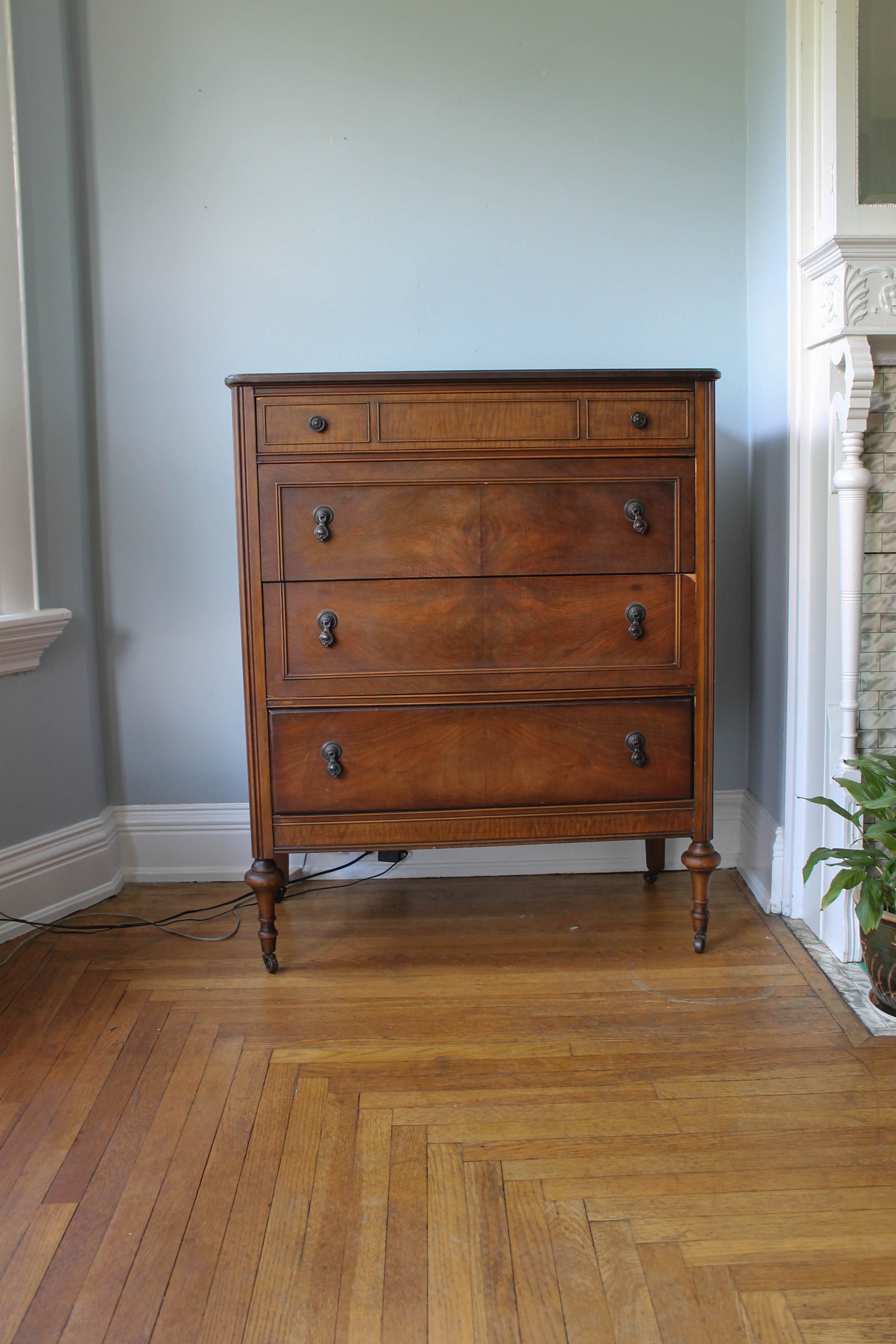 Antique English Wood Veneer Dresser On Casters Ebth