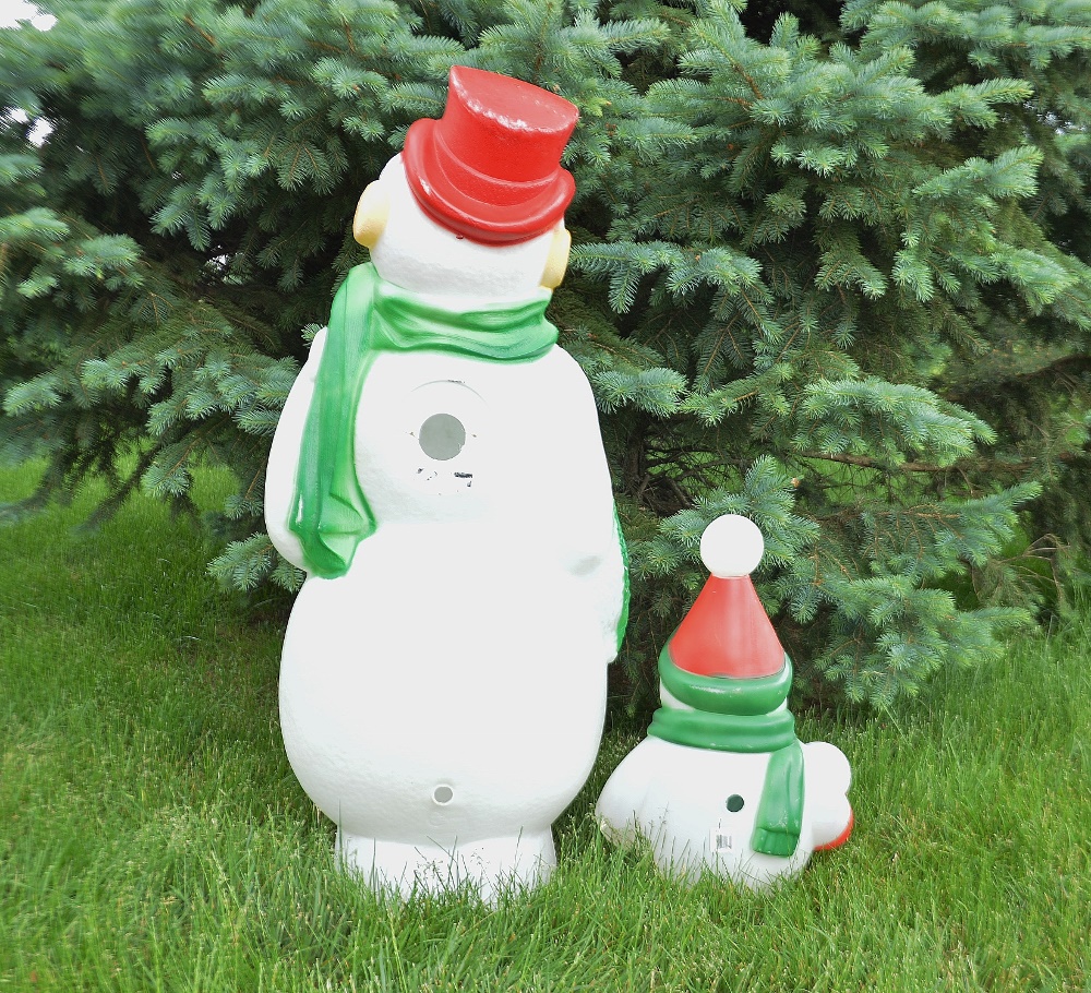 Vintage Christmas Blow Molds | EBTH