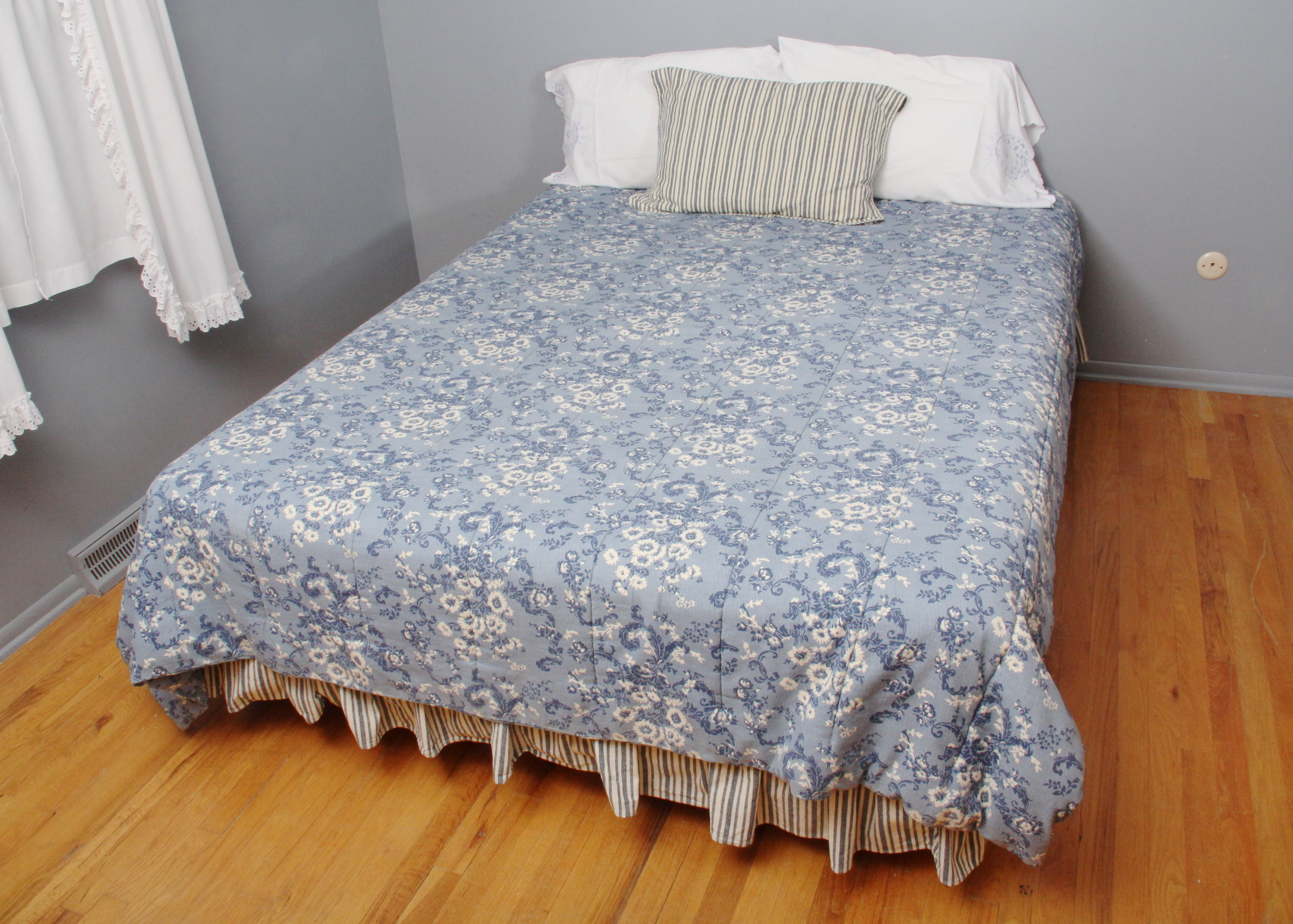 ralph lauren blue and white bedding