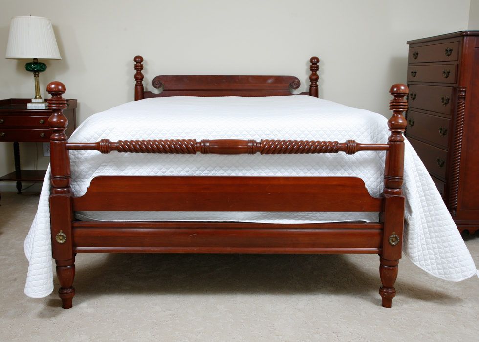 Vintage Willett Full Size Wildwood Cherry Bed Frame EBTH