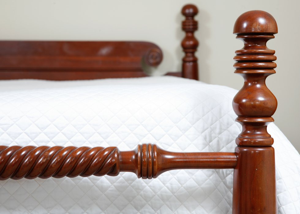 Vintage Willett Full Size Wildwood Cherry Bed Frame EBTH