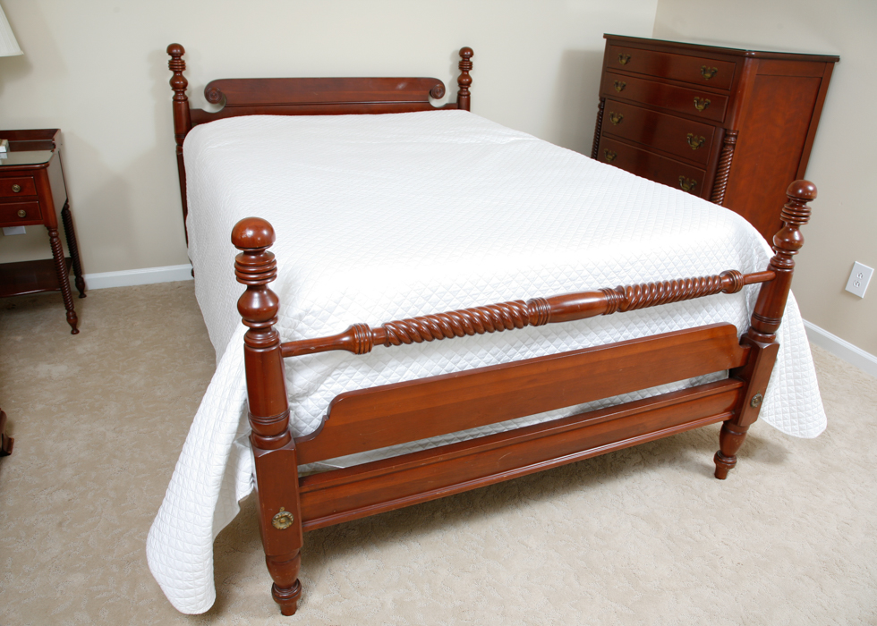 Vintage Willett Full Size Wildwood Cherry Bed Frame EBTH