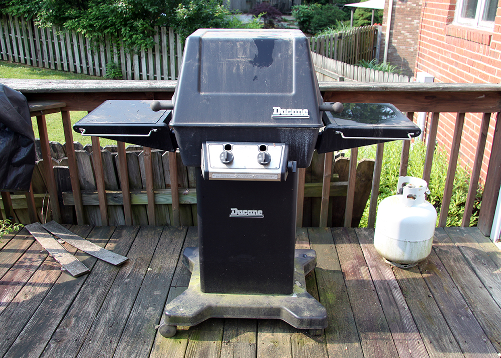 Ducane Gas Grill EBTH