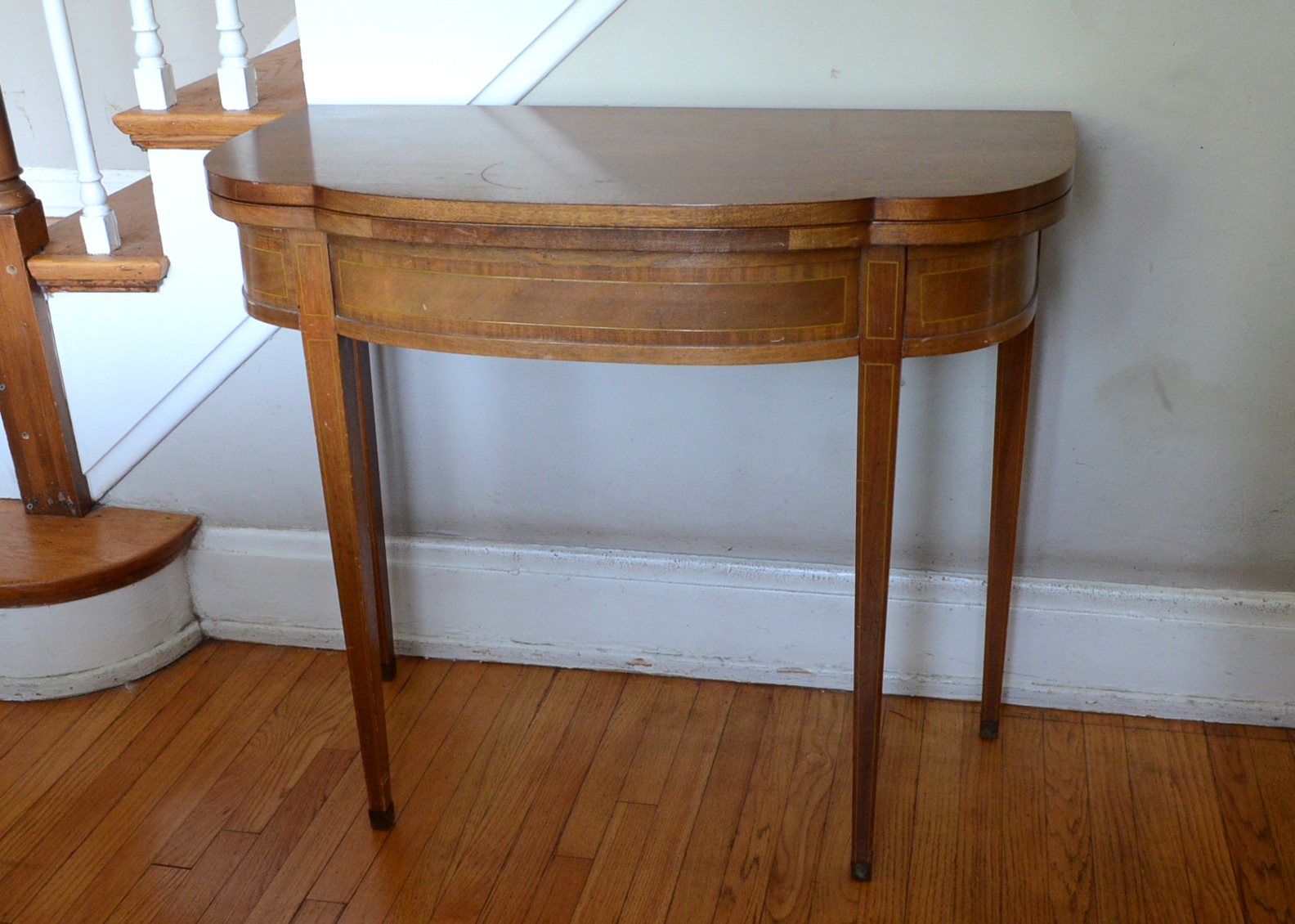 End Table with Hinged Top and Tapered Legs EBTH