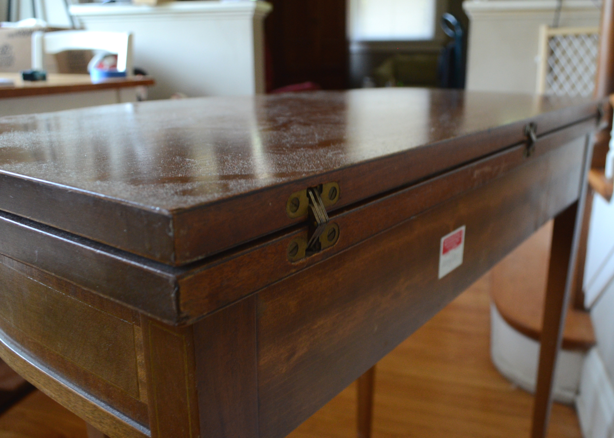 End Table with Hinged Top and Tapered Legs EBTH