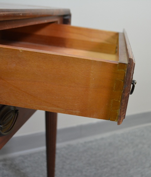 Willett Wildwood Cherry Drop Leaf Side Table EBTH