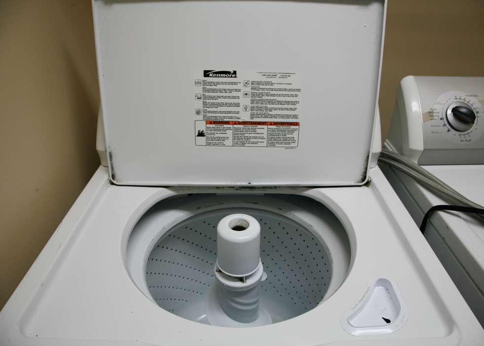 Kenmore 600 Washer and Dryer Duo EBTH