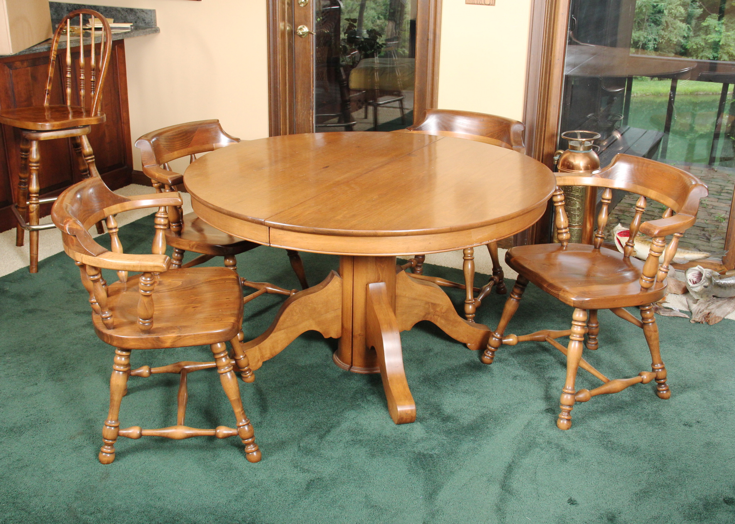 Round Maple Dining Table And Chairs Ebth