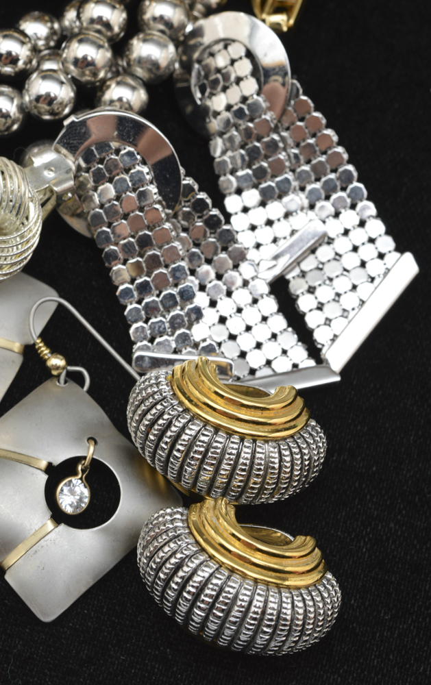 Group of Costume Jewelry EBTH