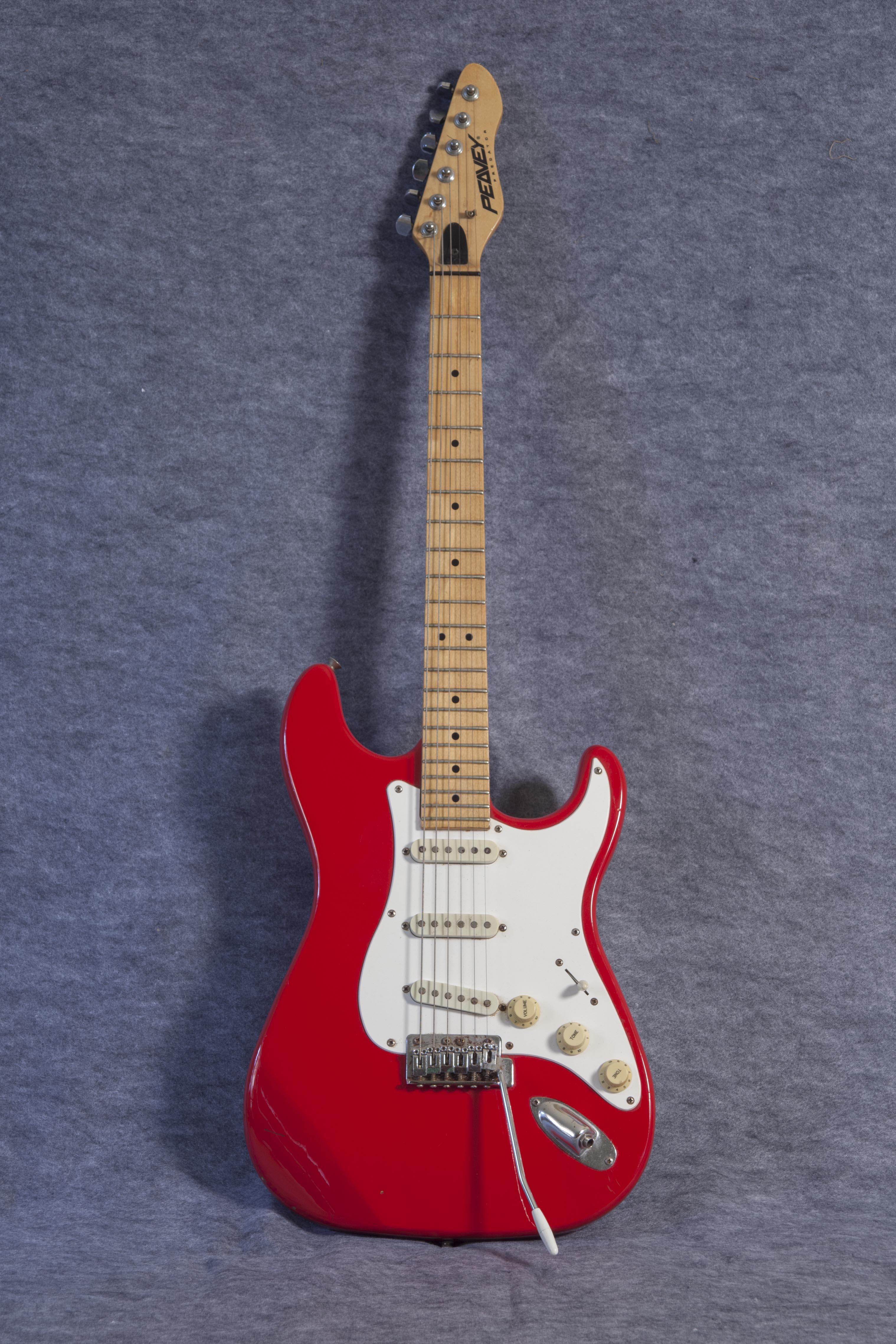 Yamaha EG112C and Peavey Predator Electric Guitars EBTH