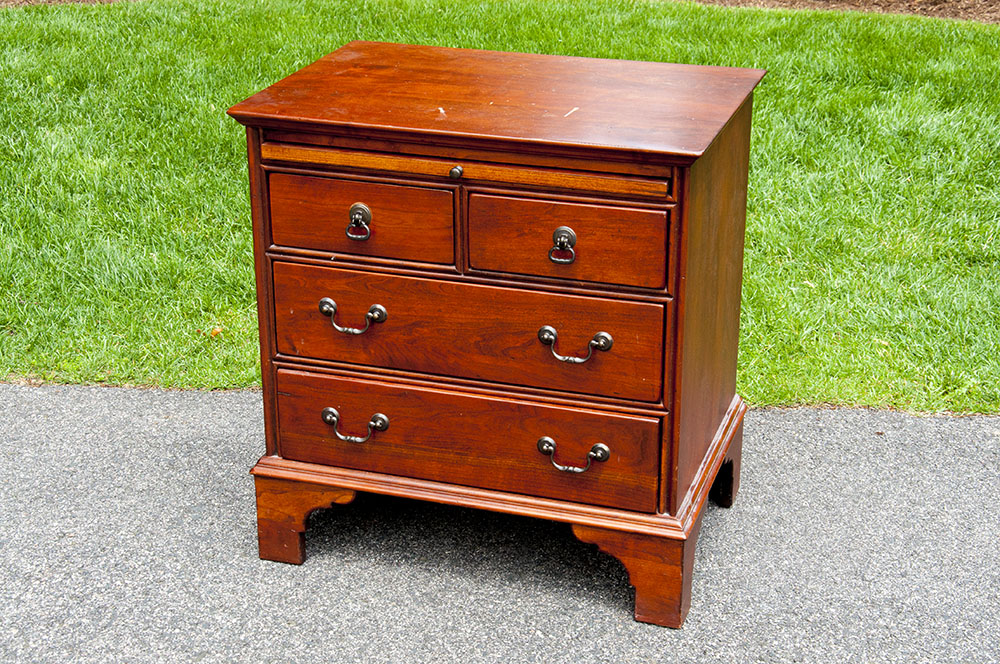 Lexington Furniture Bachelor's Chest EBTH