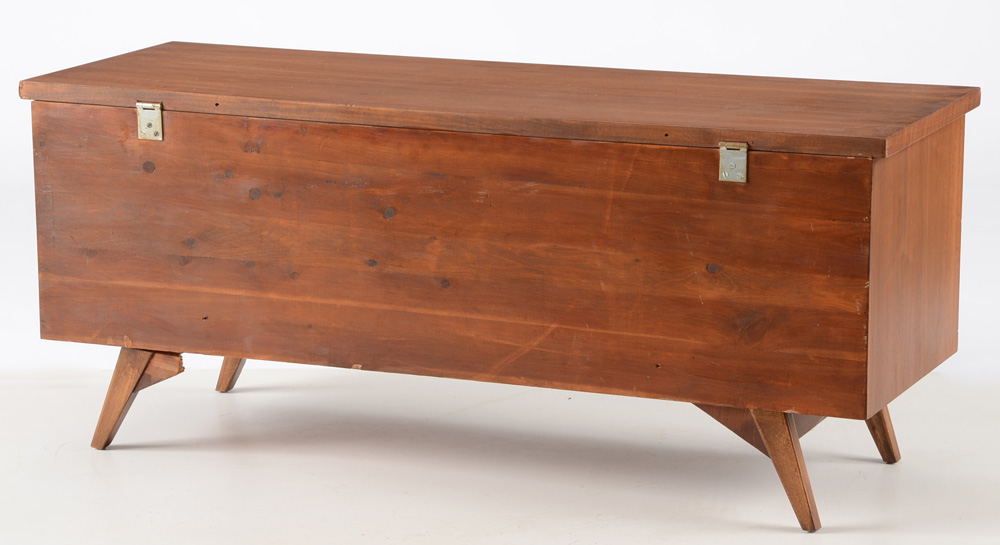 Lane Sweetheart Chest EBTH