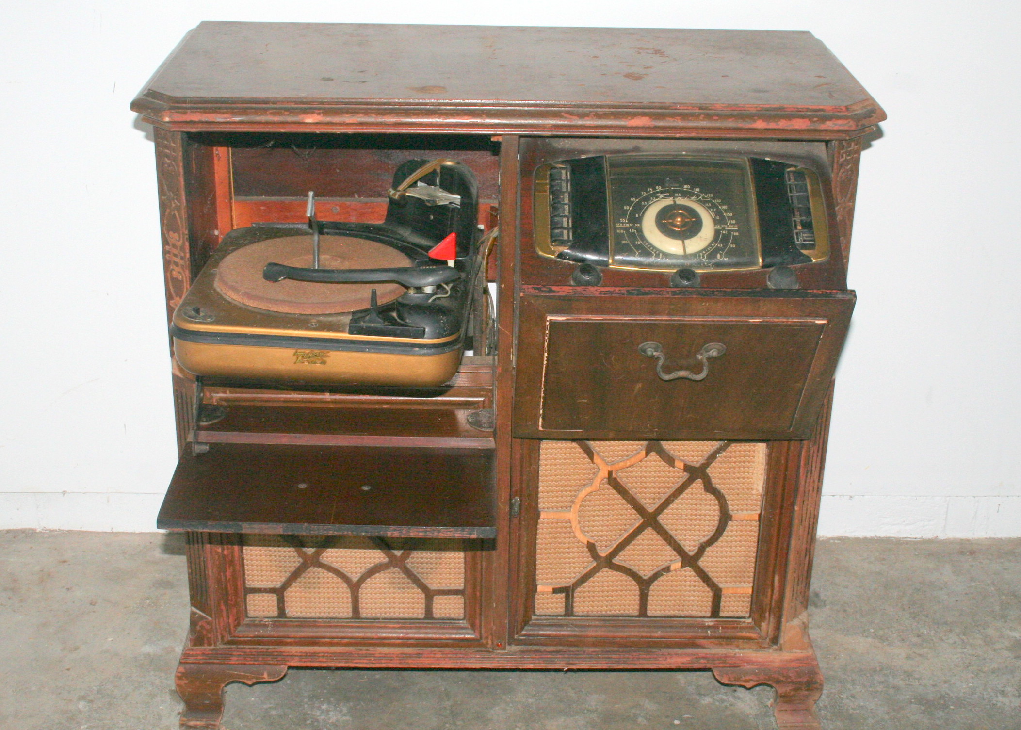 Vintage Zenith Console Radio And Phonograph Ebth
