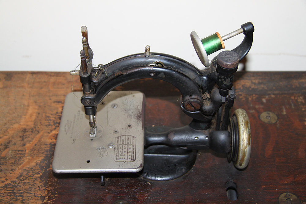Antique New Home Treadle Sewing Machine EBTH