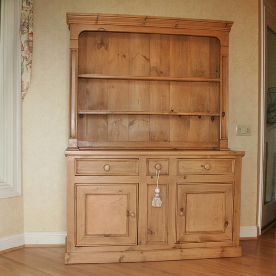 Reproduction Welsh Hutch Ebth