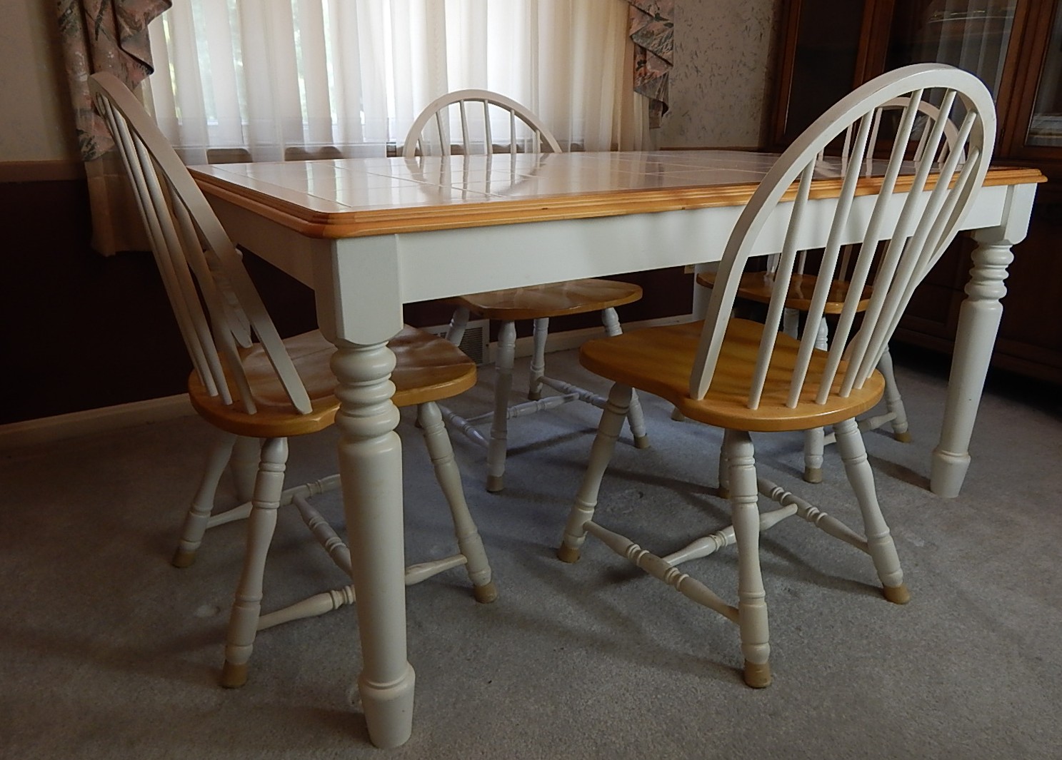 TileTop Dining Table and Four Chairs EBTH