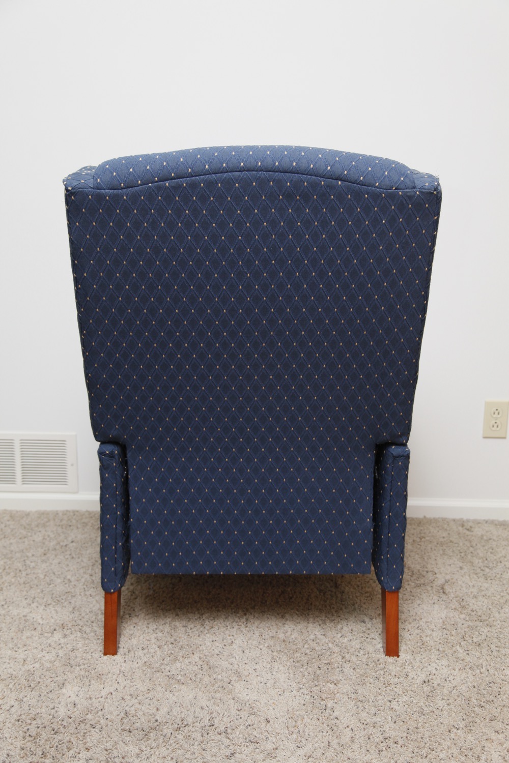 Lazy Boy Wingback Recliner Pair EBTH