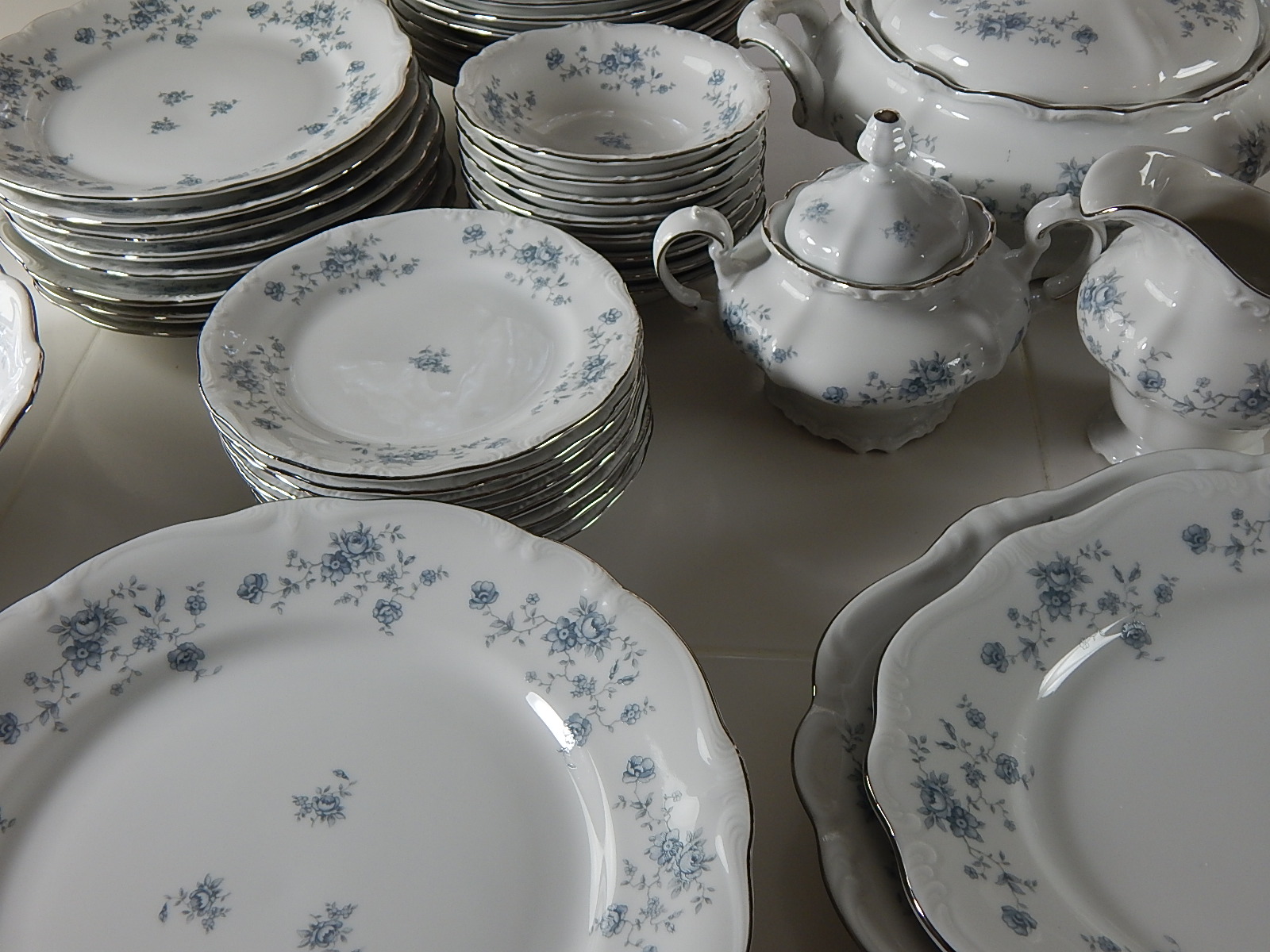 68Piece Johann Haviland Bavaria China "Blue Garland" EBTH