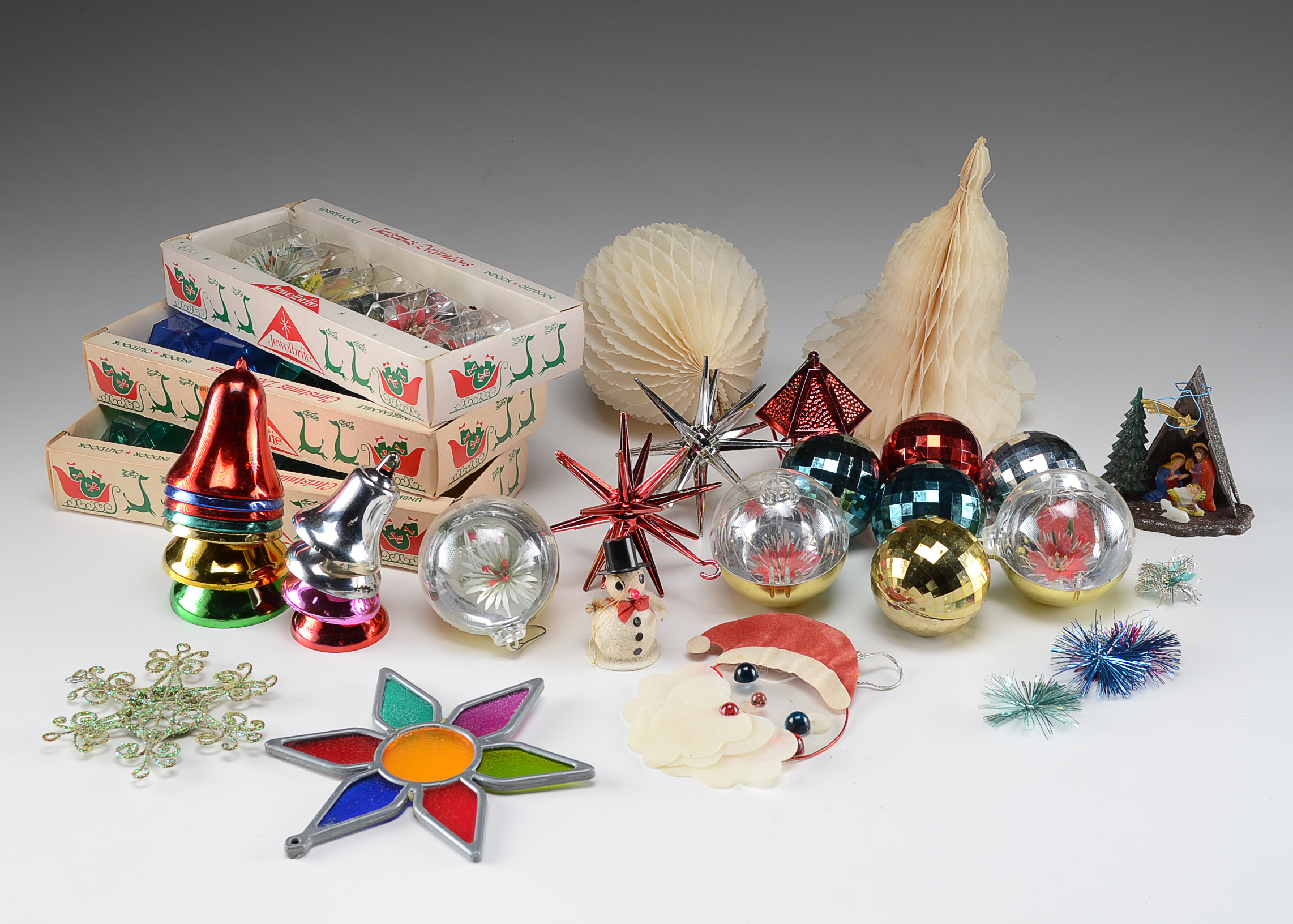 Vintage Plastic Tree Ornaments and More EBTH
