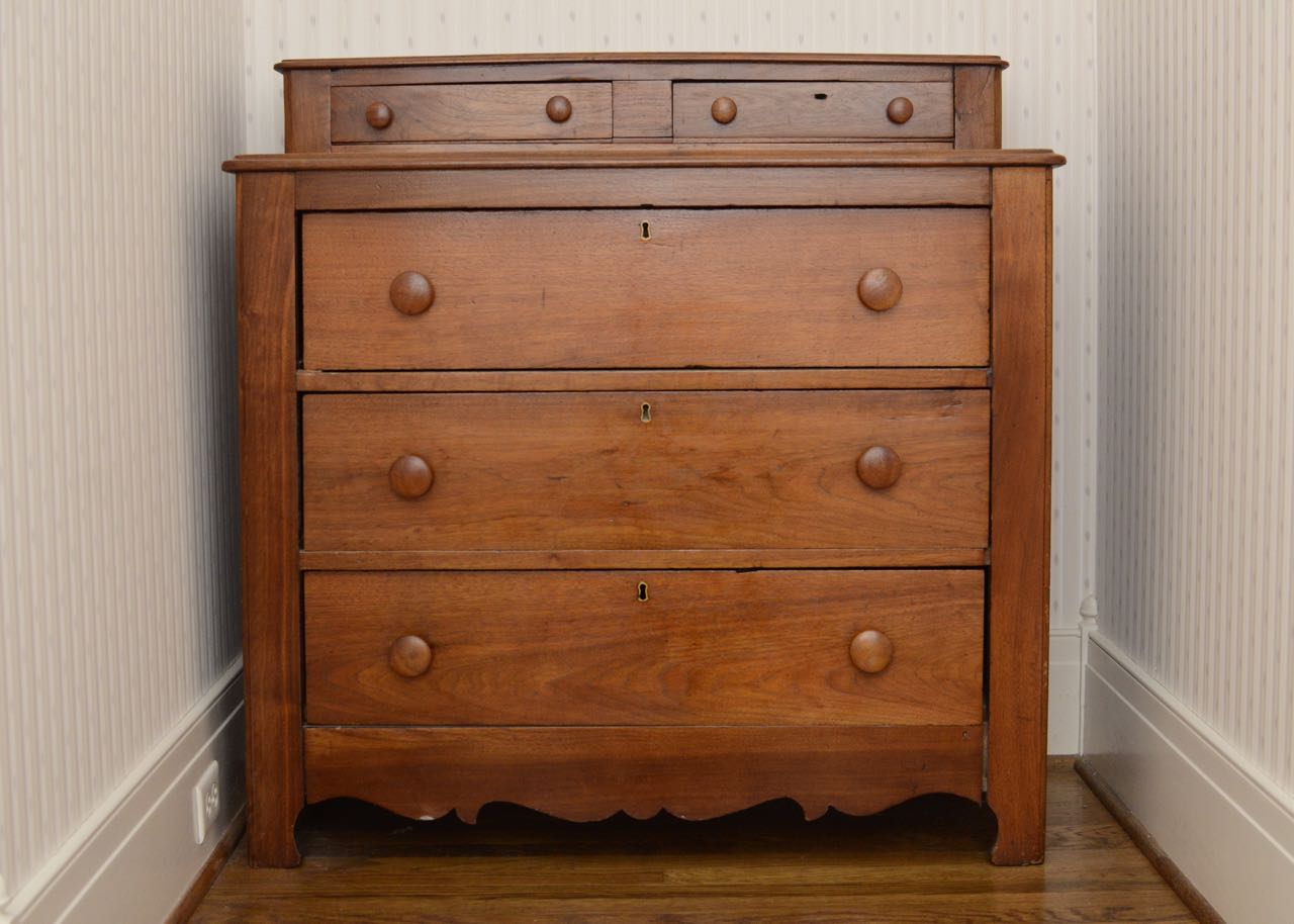 Antique Sheraton Style Cherry Chest Of Drawers Ebth