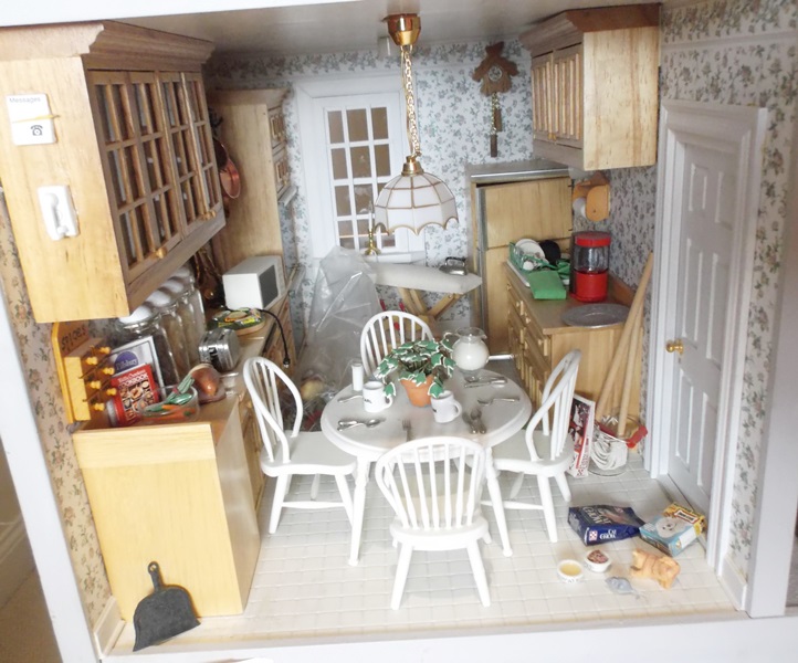 Fully Furnished Dollhouse EBTH