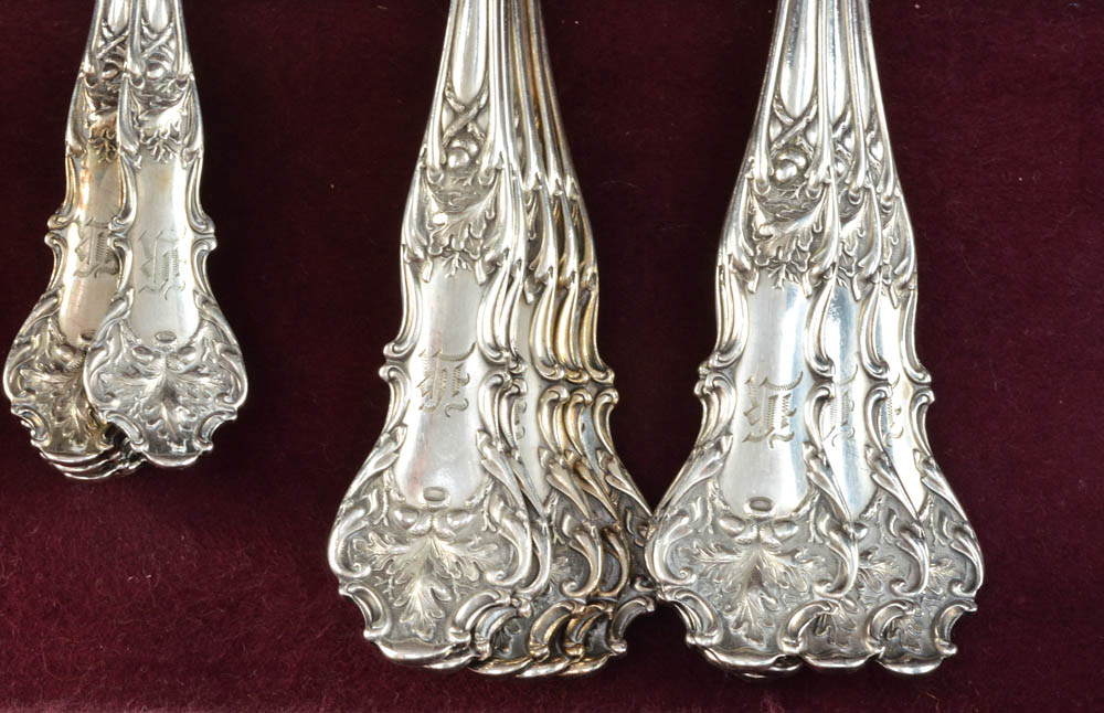 1847 Rogers Bros "Charter Oak" Silver Plate Flatware Set EBTH