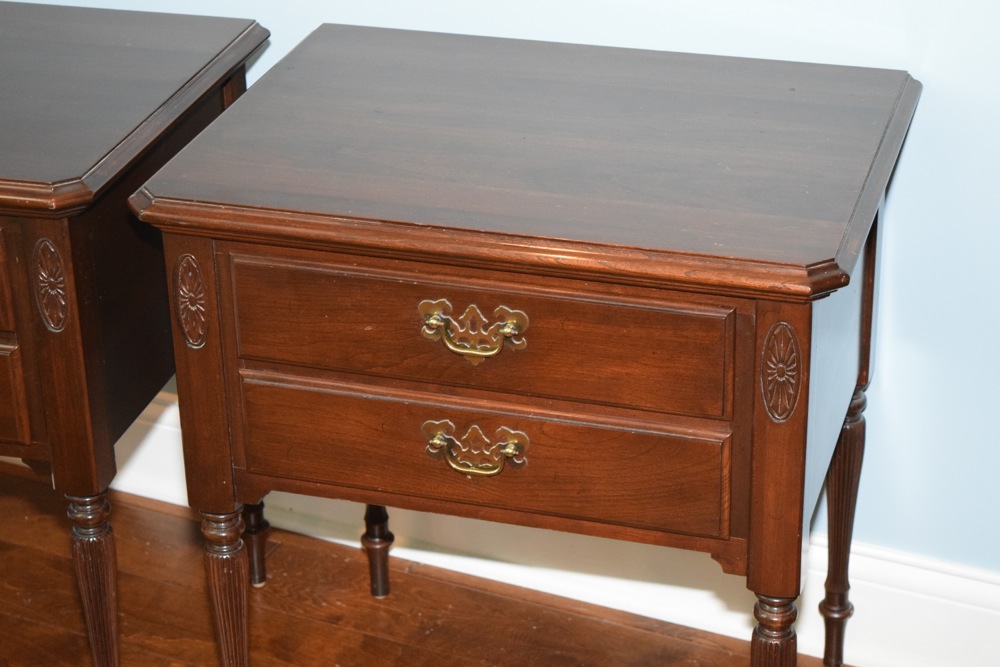 Pair of Ethan Allen Side Tables EBTH