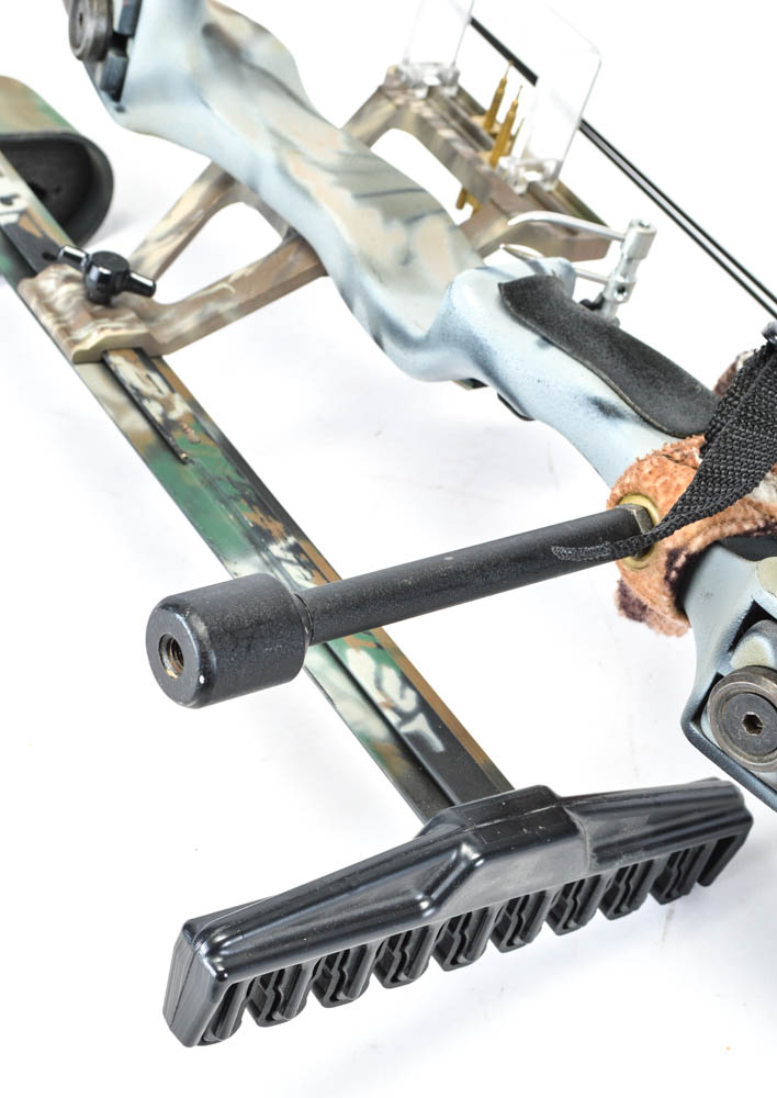 A Jennings Micro Carbon Extreme Compound Bow EBTH