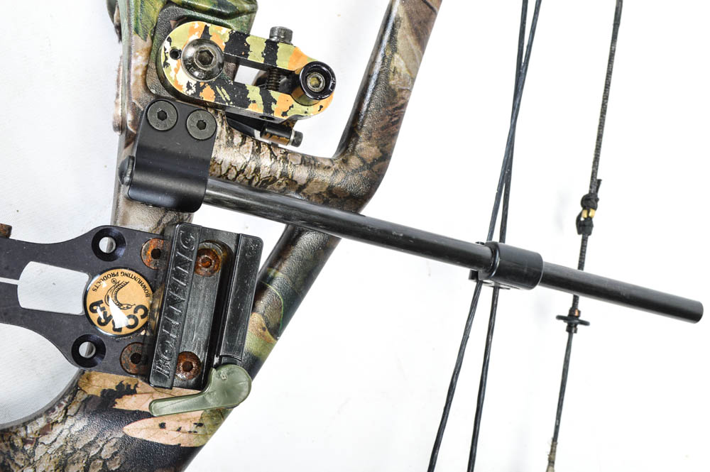 A Hoyt XT 2000 Compound Bow EBTH