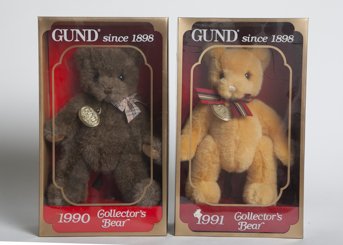 1990 and 1991 Gund Collector's Bears | EBTH