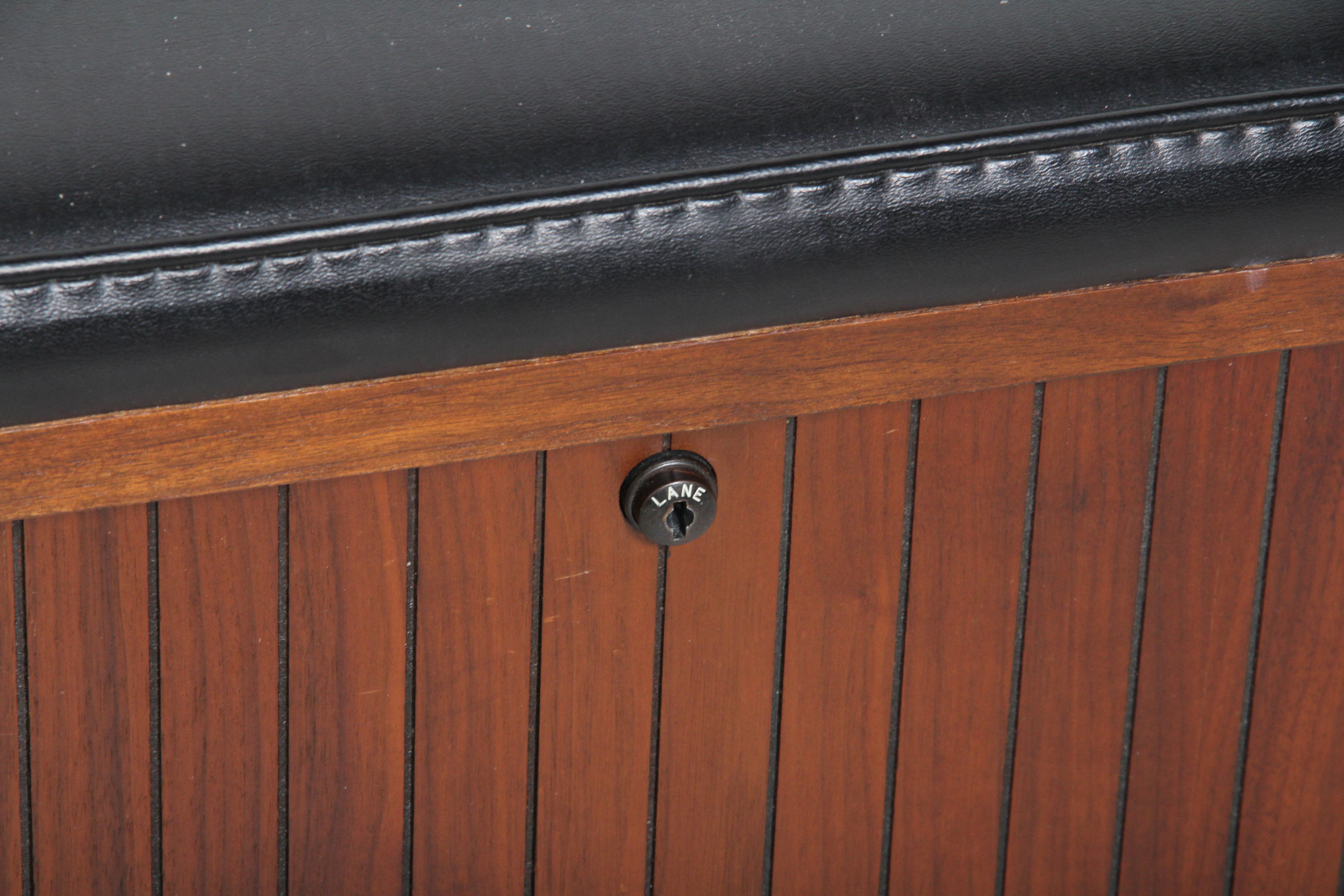 Vintage Lane Bench | EBTH