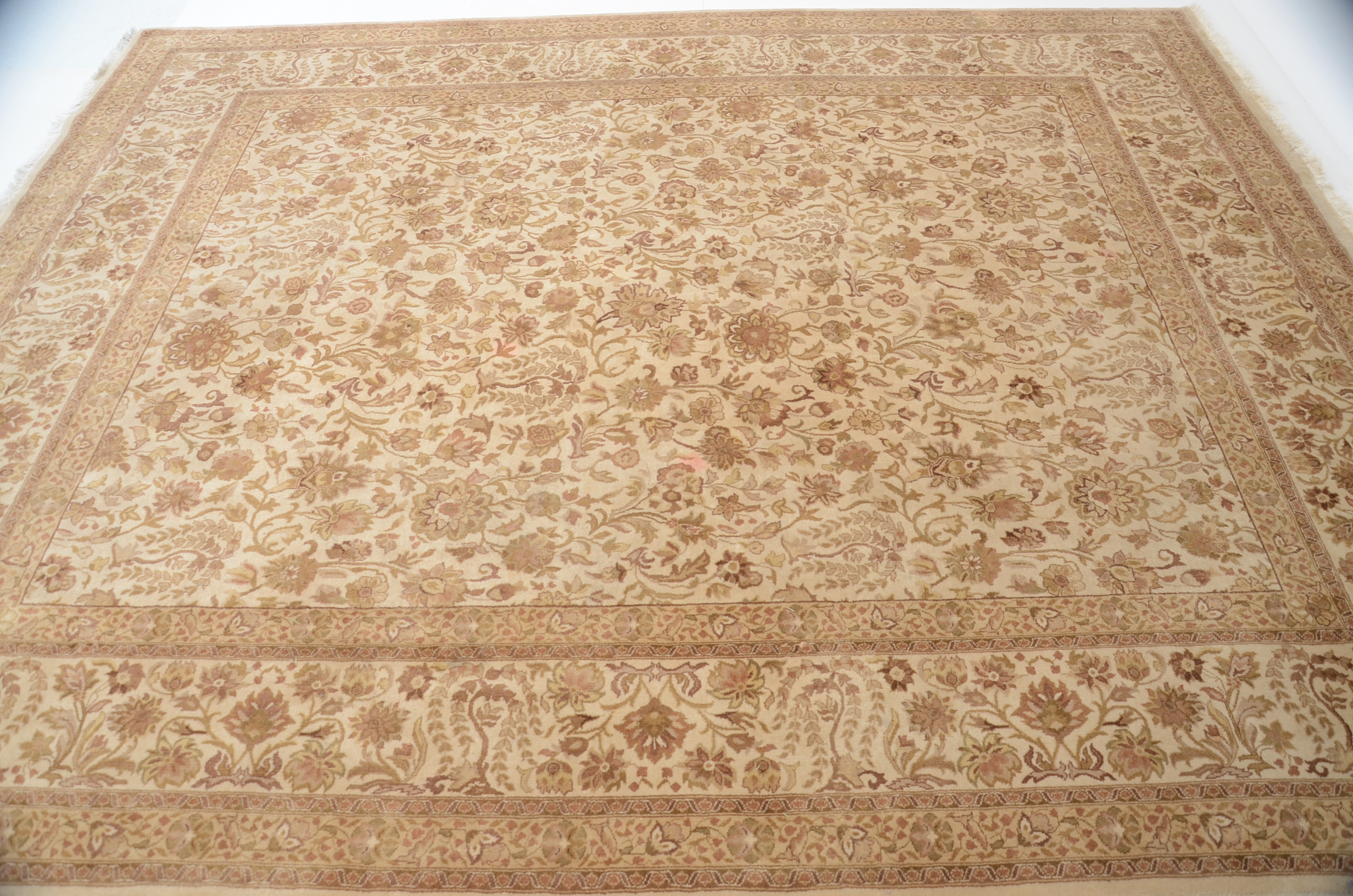 Ethan Allen Area Rug EBTH
