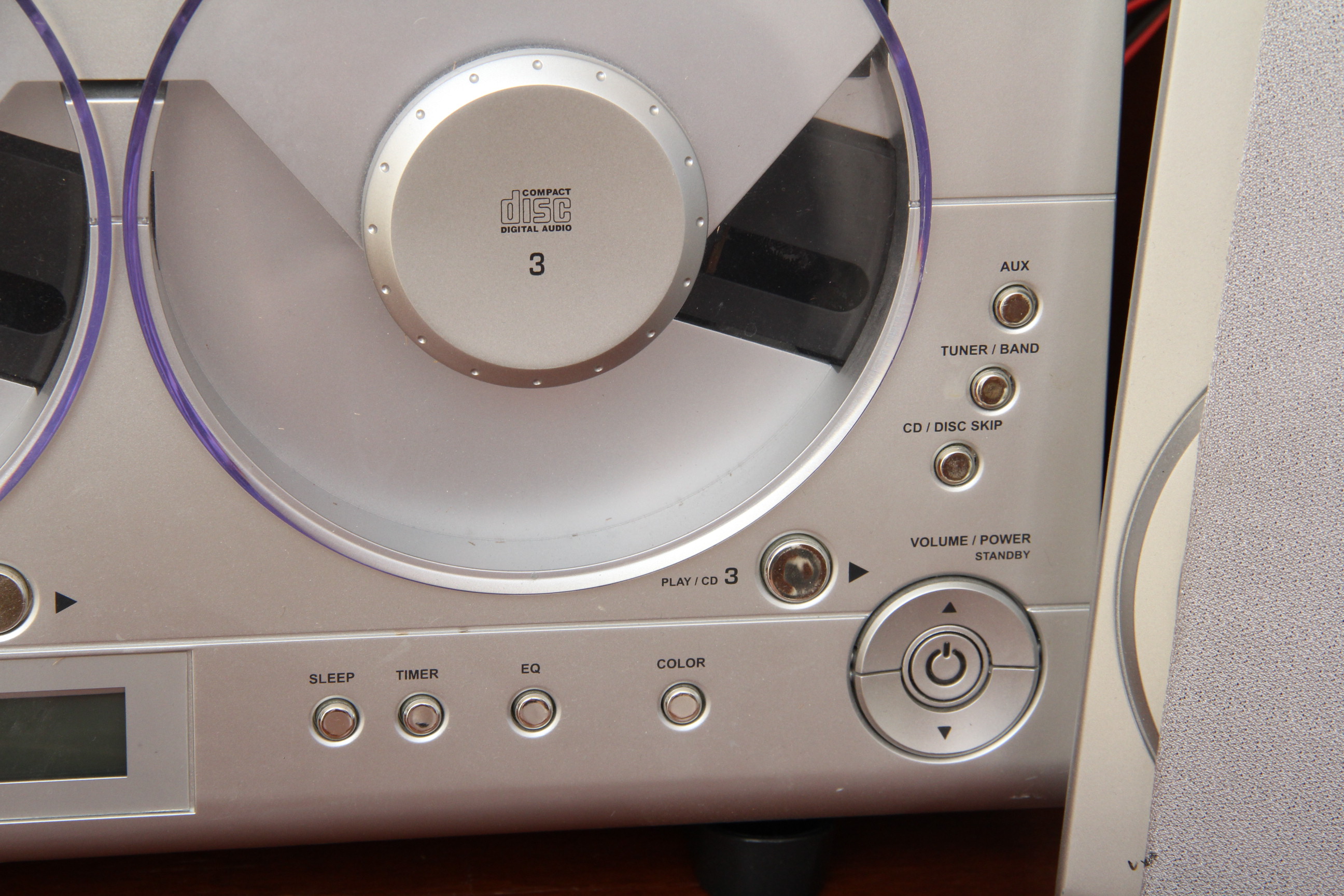 Emerson Three Disc CD Player | EBTH