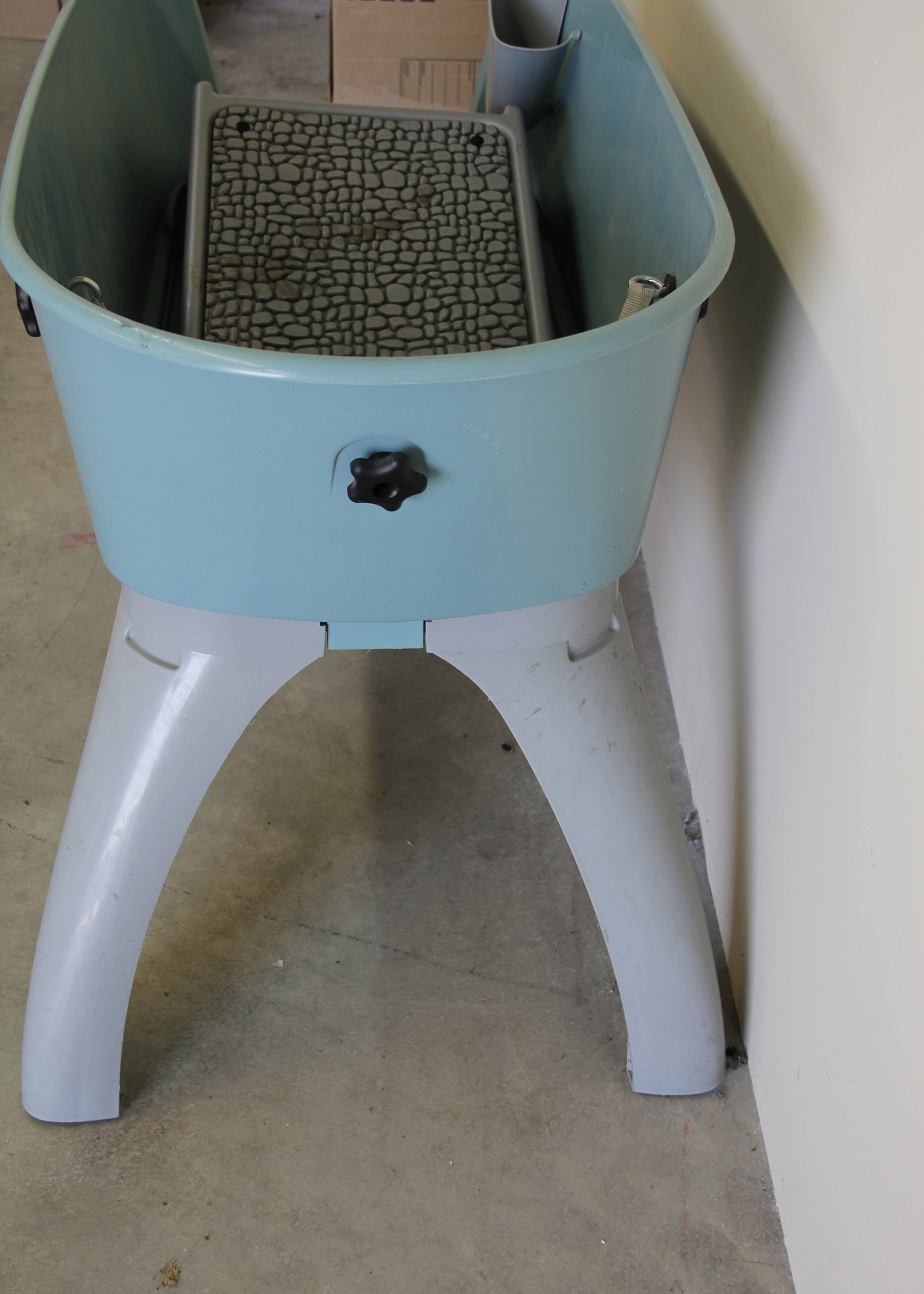 Plastic Dog Washing Table EBTH