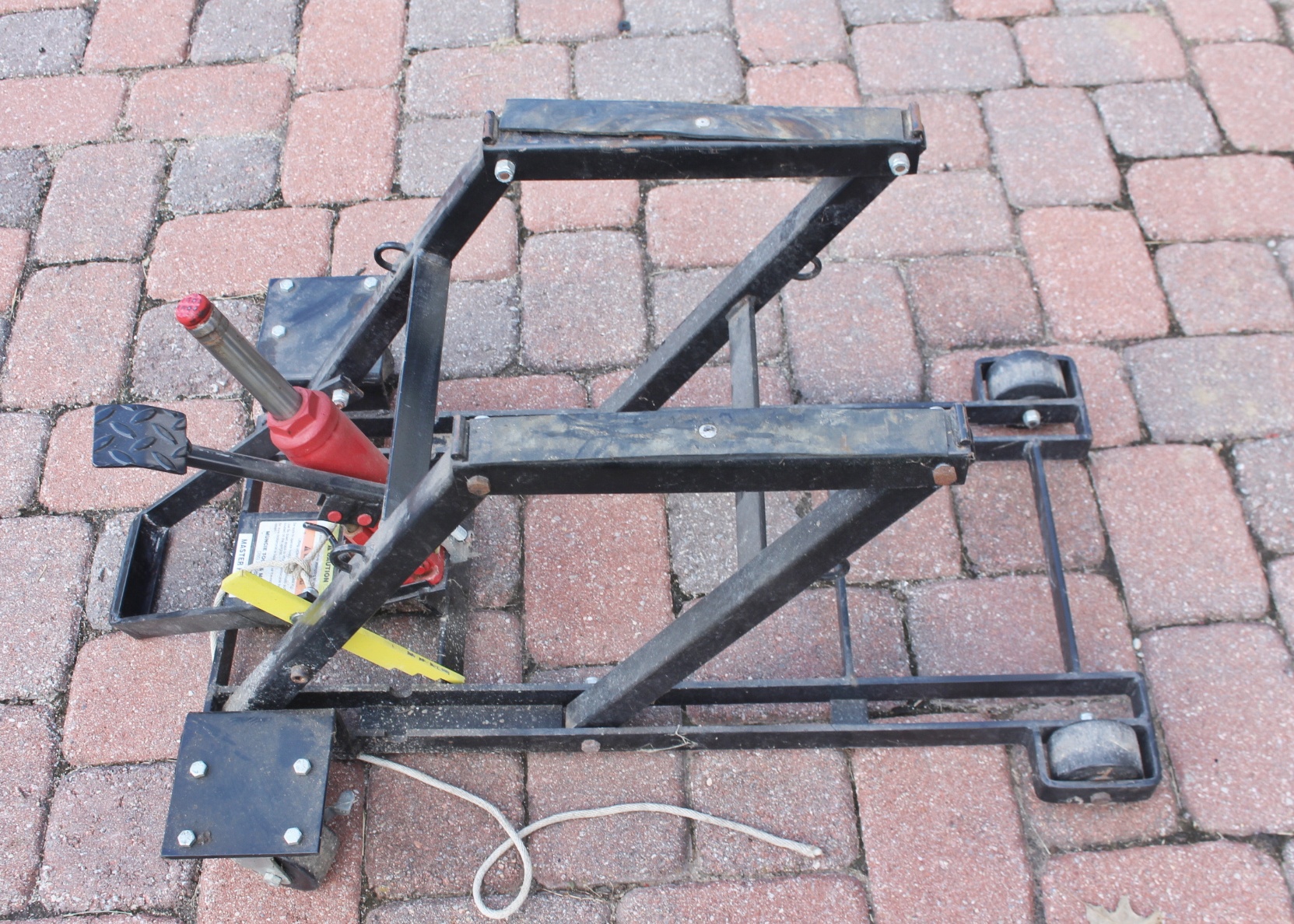 MVP Pneumatic 4 Ton Pro Lift Floor Jack EBTH