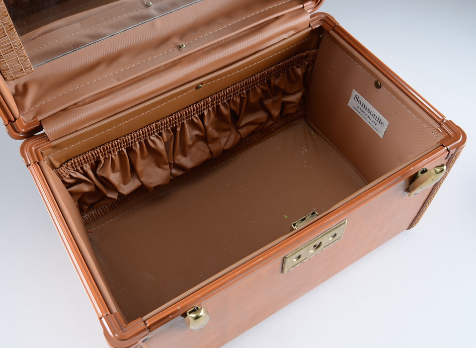 1950s Samsonite Streamlite Train Case EBTH