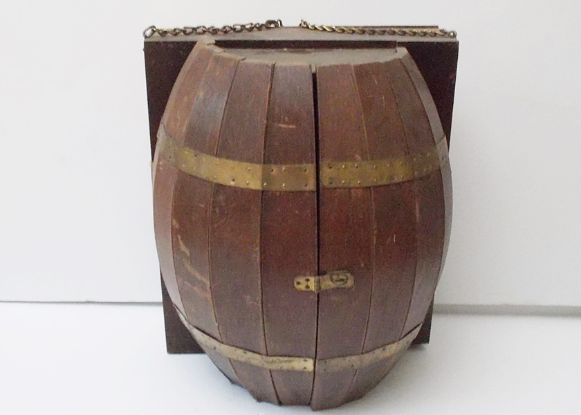 Wall Mounted Barrel Bar EBTH