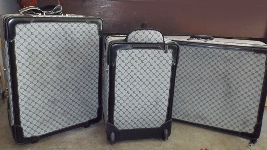 ralph lauren signature luggage sets