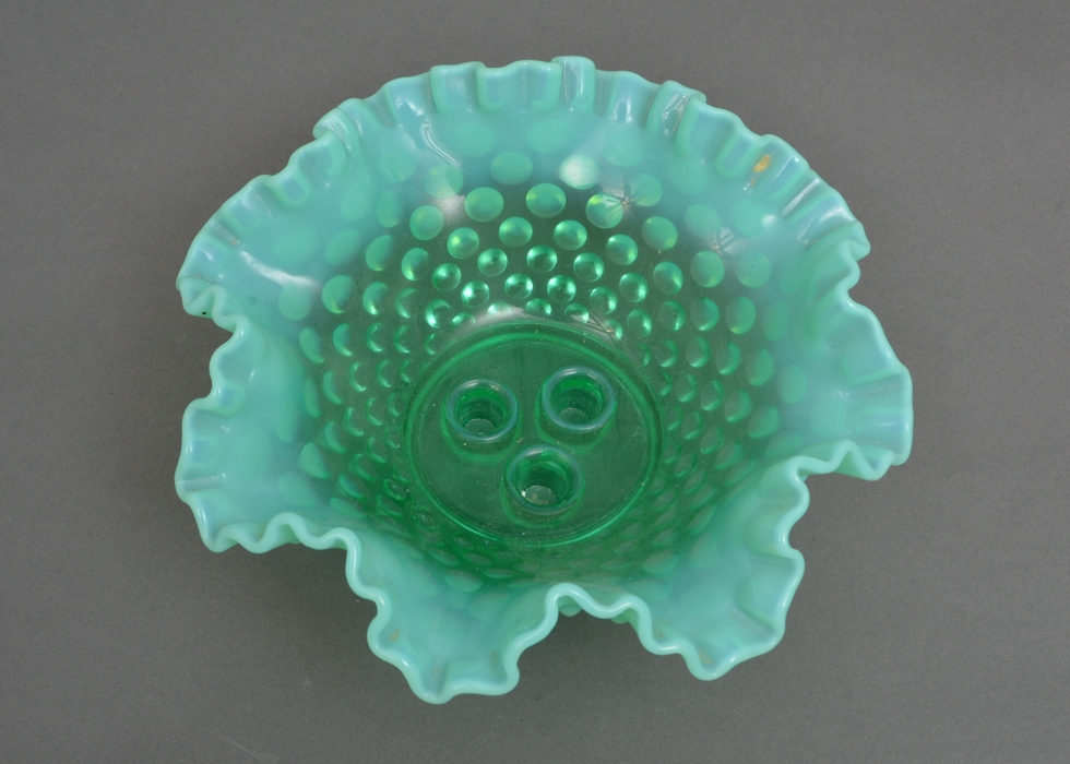 Vintage Green Fenton Glass Epergne EBTH