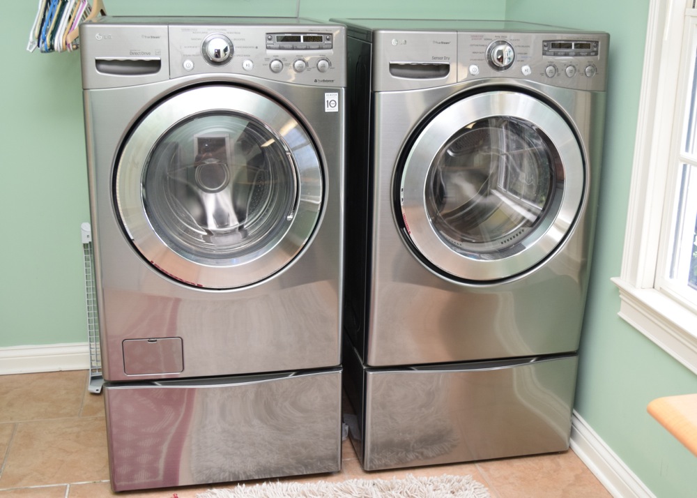LG Front Load Washer and Dryer EBTH