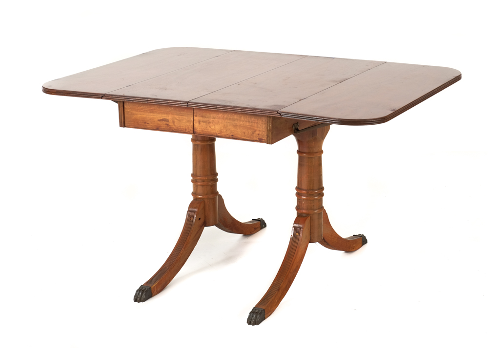 Duncan Phyfe Style Drop Leaf Dining Table EBTH