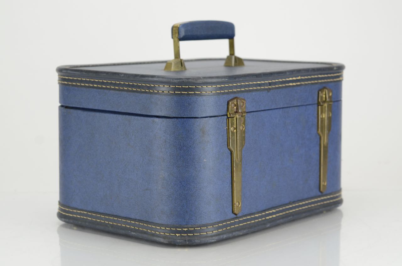 Circa 1950s Lady Baltimore Train Case EBTH