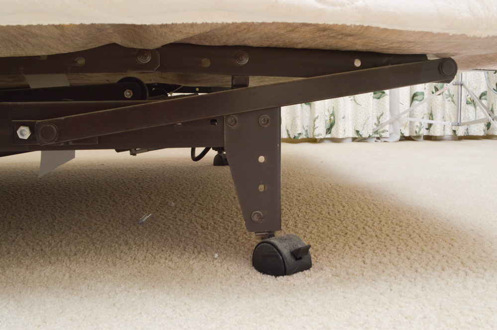 Craftmatic Adjustable Bed with Headboard EBTH