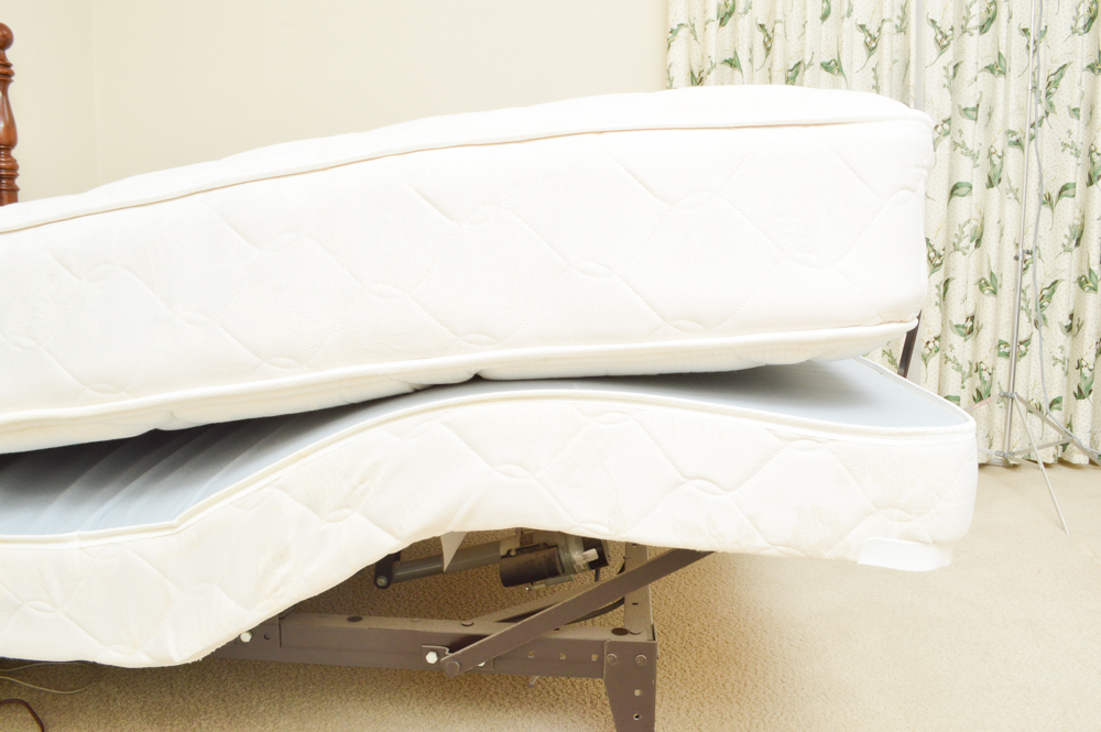 Craftmatic Adjustable Bed with Headboard EBTH