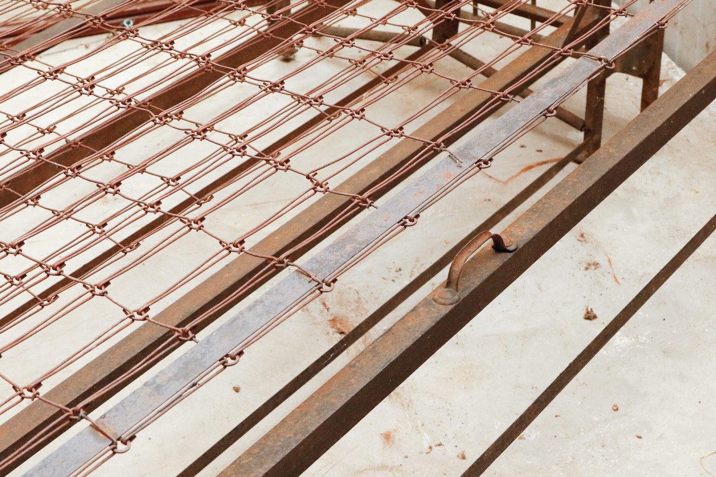 Antique Metal Trundle Bed EBTH